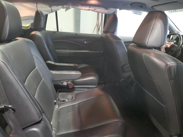 2017 HONDA PILOT TOUR - 5FNYF6H95HB500742