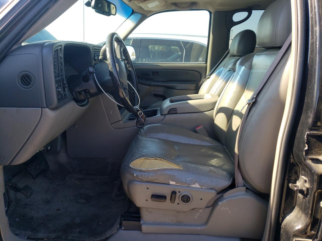 1gnek13t63r232198 1GNEK13T63R232198 2003 Chevrolet Tahoe K1500