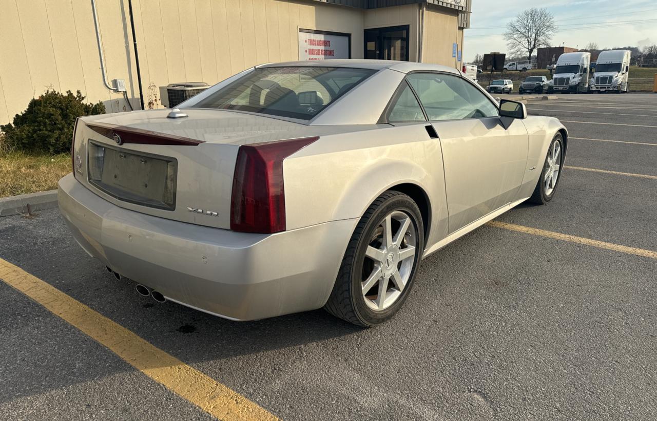 1G6YV34A255604073 2005 Cadillac Xlr