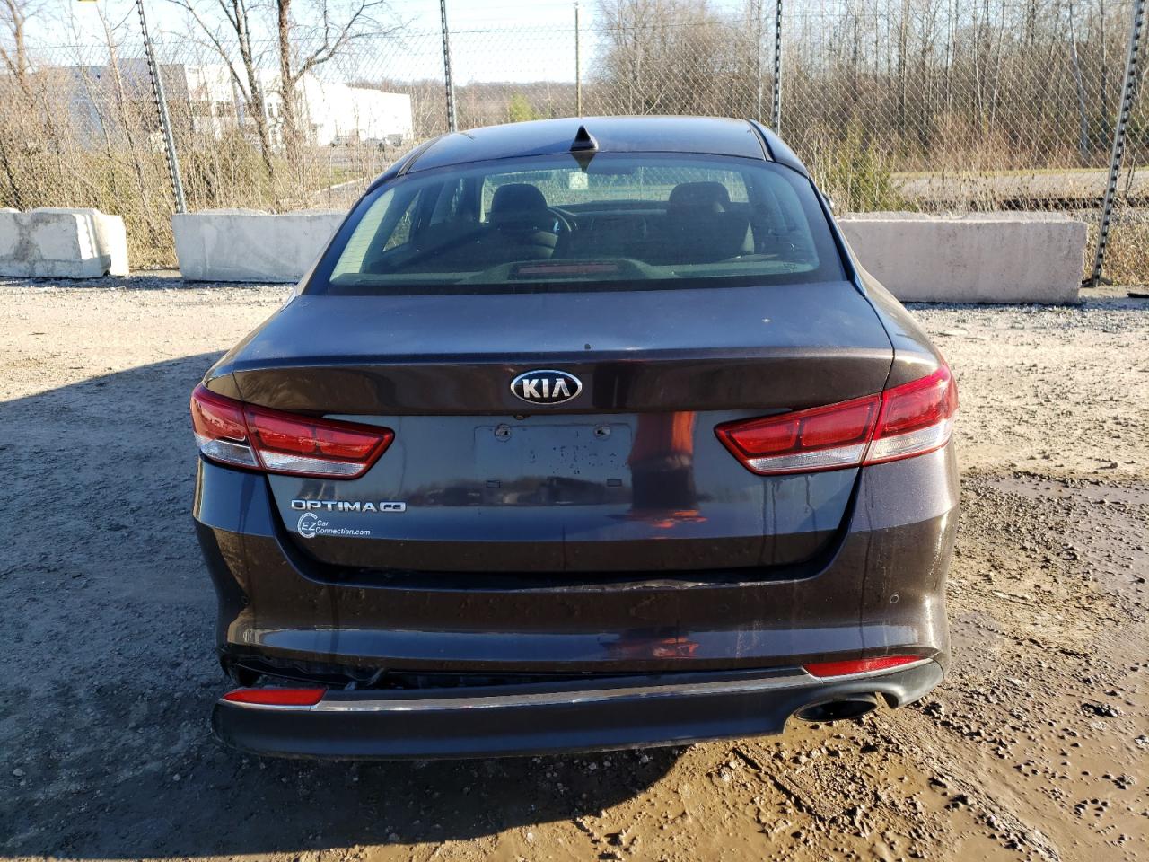 2018 Kia Optima Lx vin: KNAGT4L32J5235455