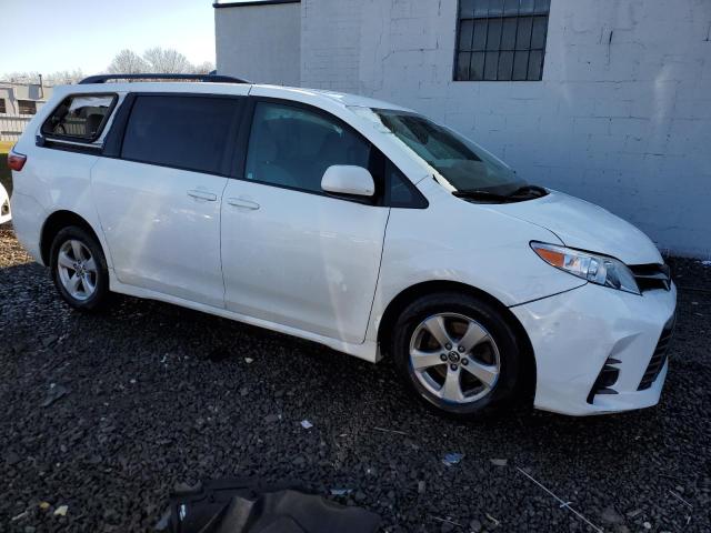 5TDKZ3DC9JS907882 | 2018 TOYOTA SIENNA LE