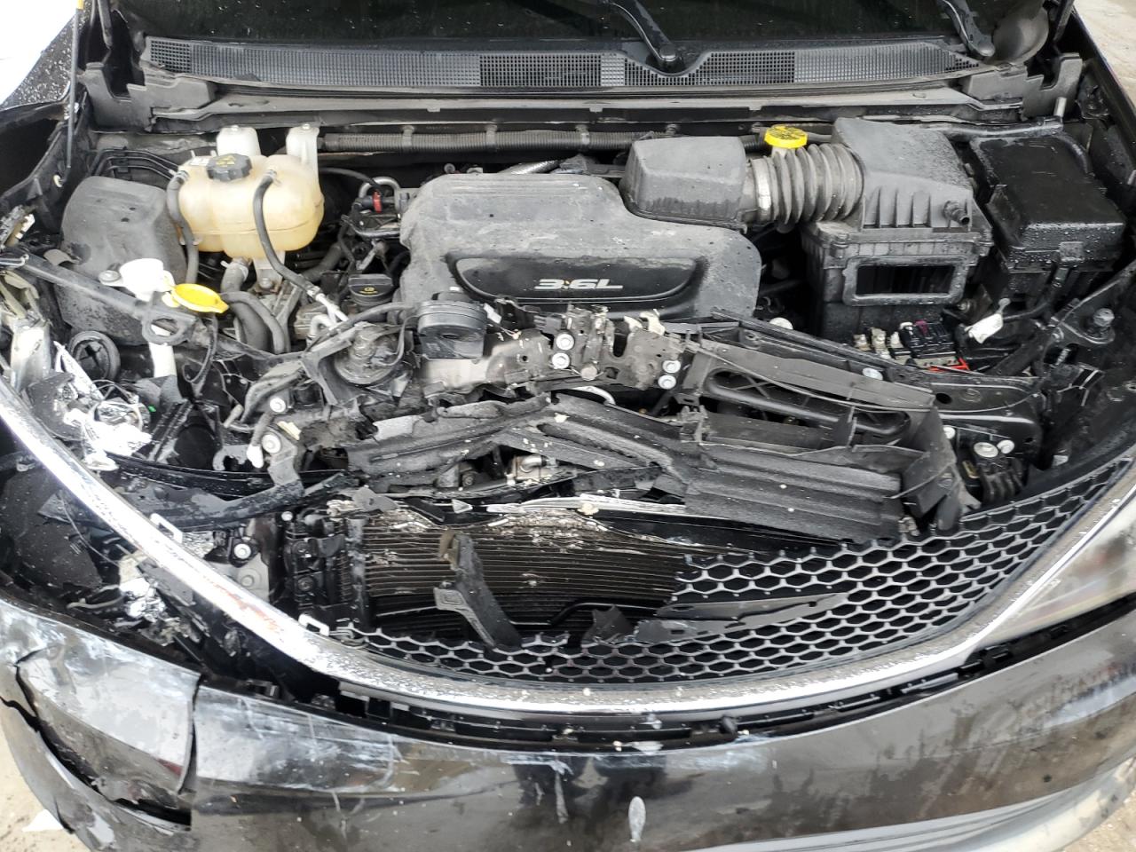 2C4RC1DG6JR130383 2018 Chrysler Pacifica Touring