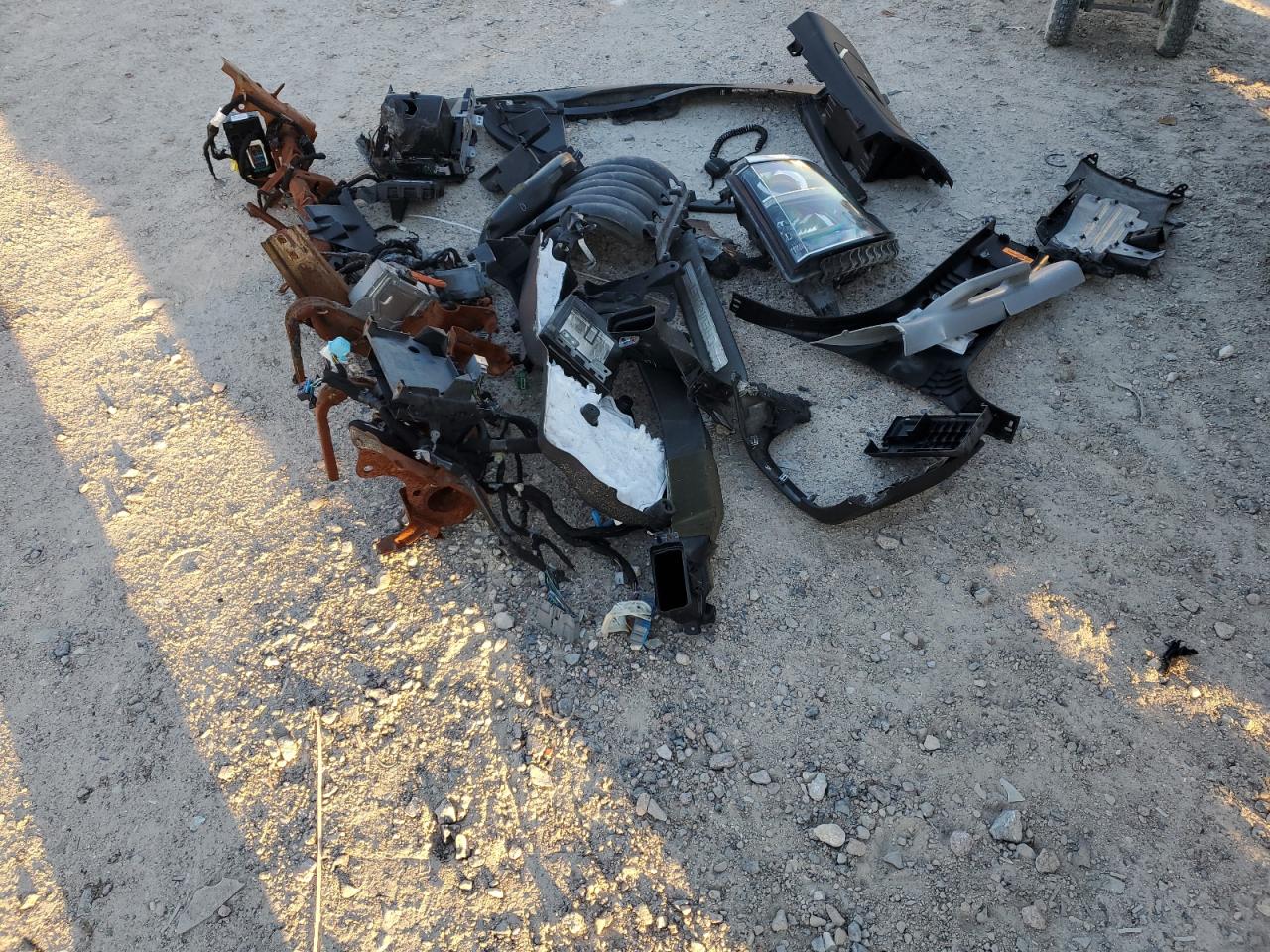 CHEVROLET SUBURBAN C1500 LT