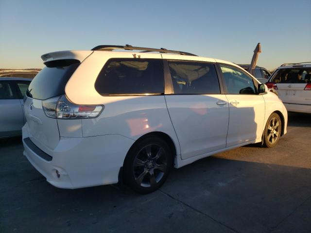 5TDXK3DC3GS736999 2016 TOYOTA SIENNA, photo no. 3