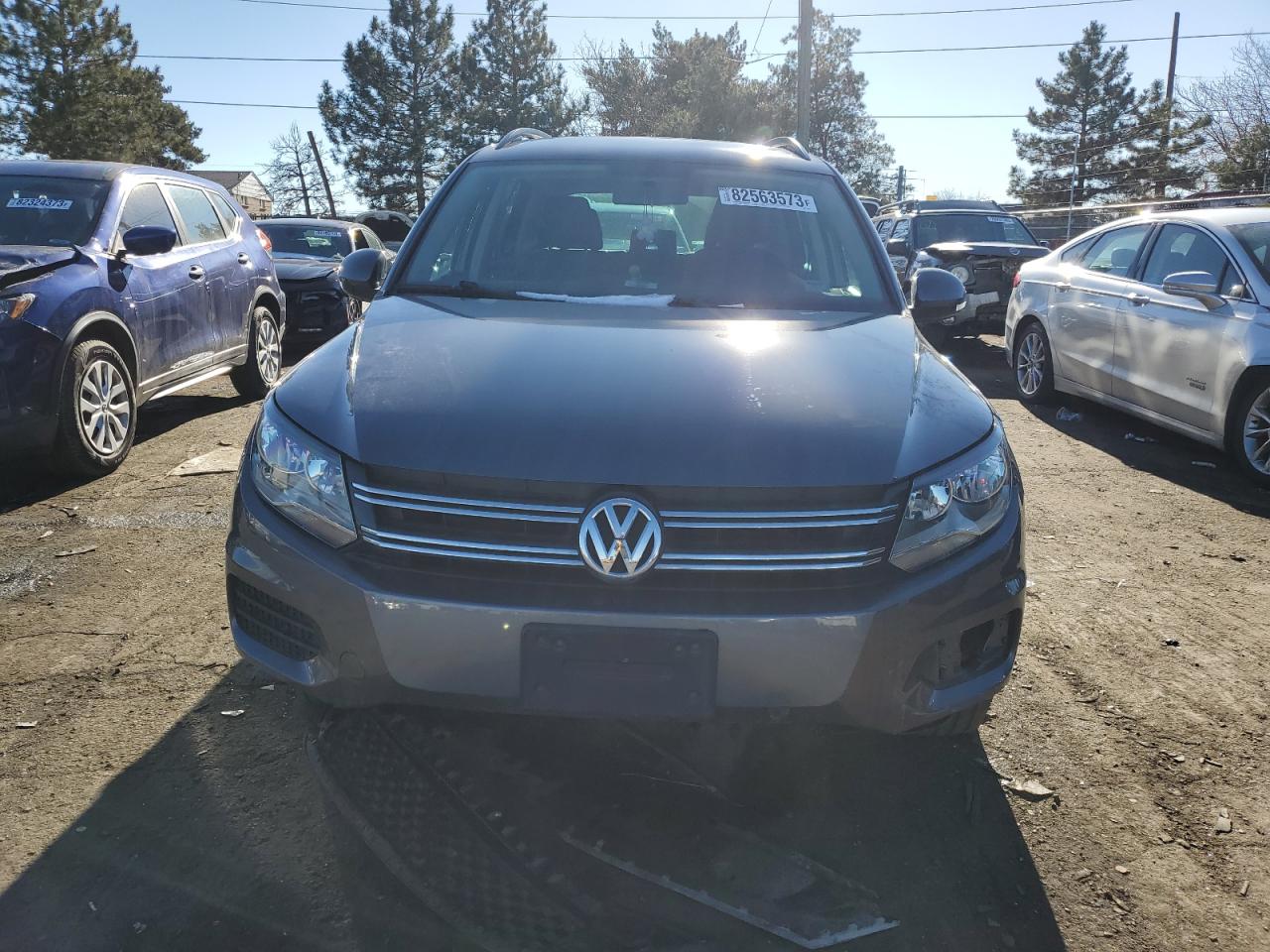 WVGBV7AX8FW563362 2015 Volkswagen Tiguan S