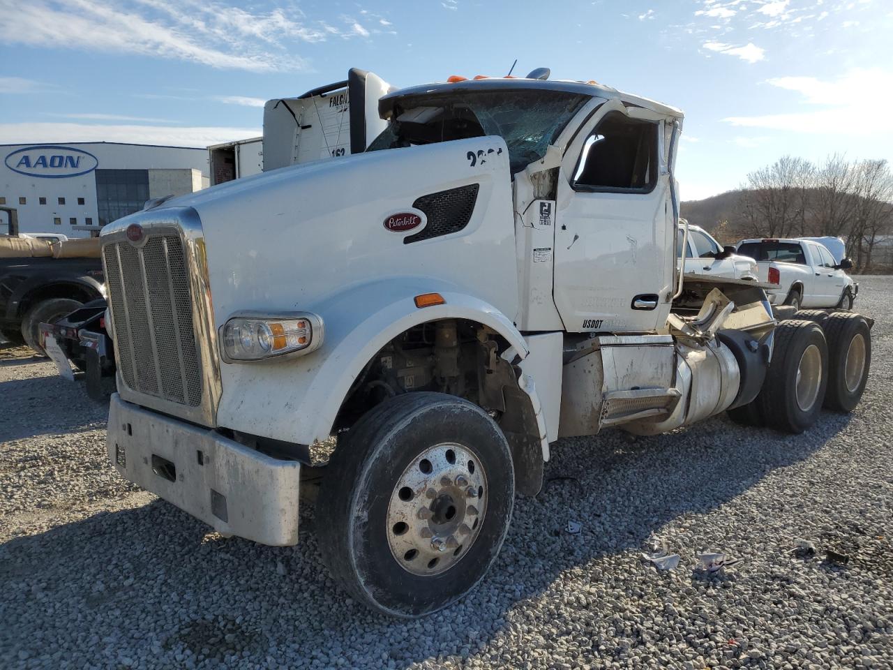 Lot #2339821231 2022 PETERBILT 567