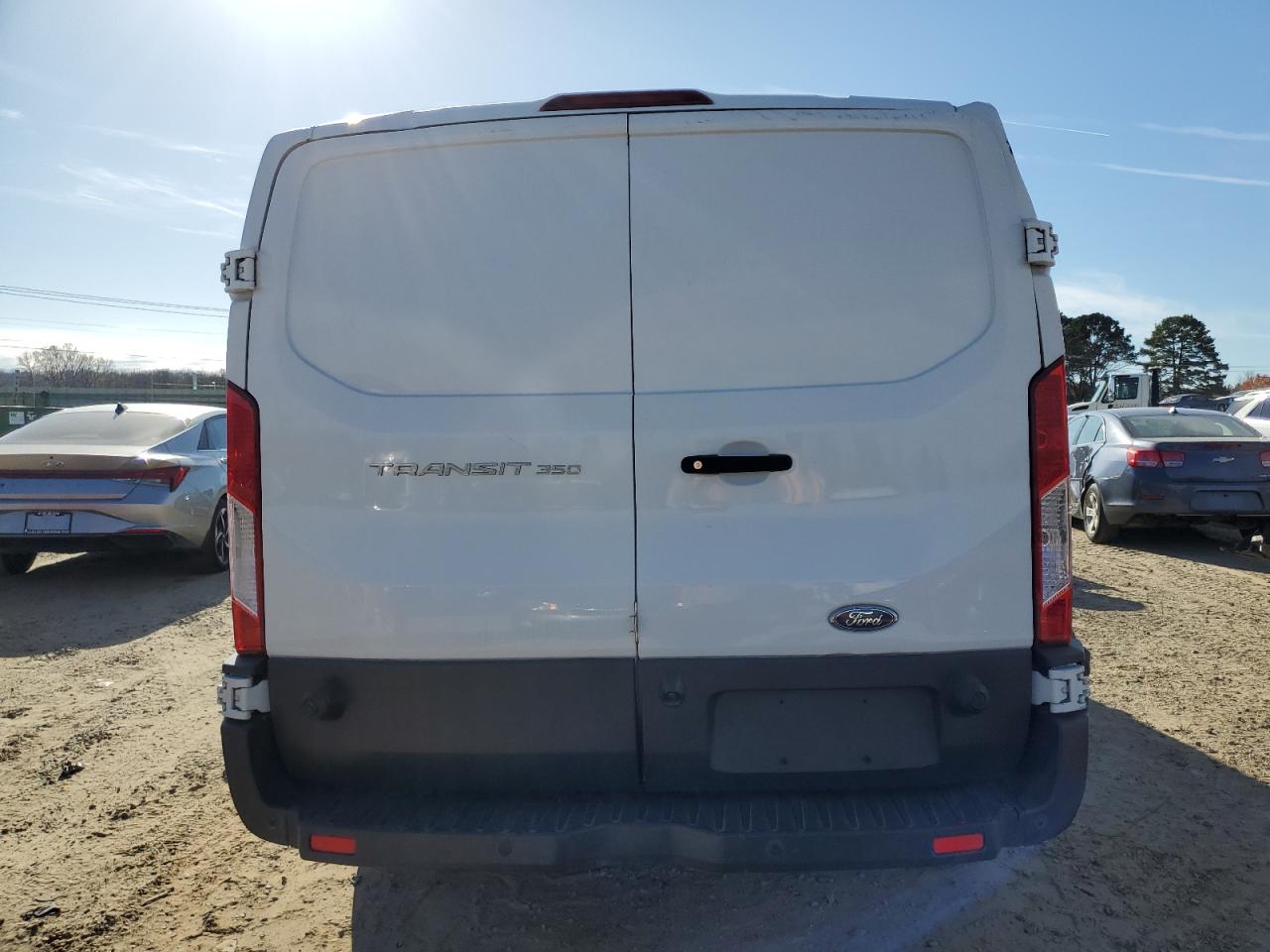 1FTBW2YM3JKB17846 2018 Ford Transit T-350