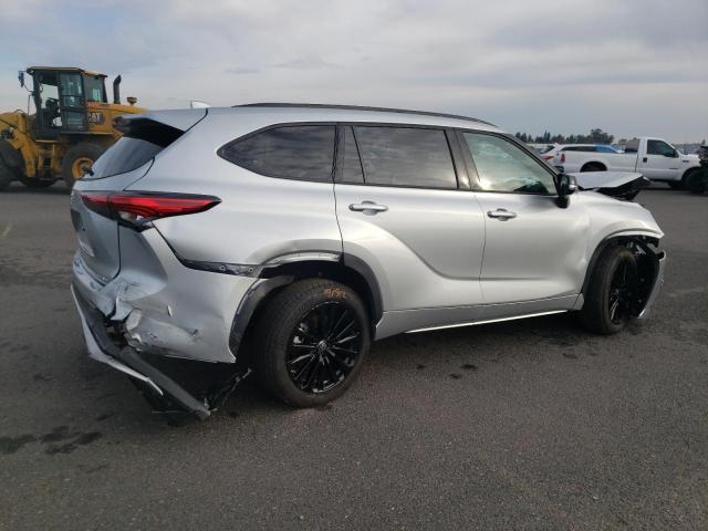 VIN 5TDKDRBH2PS510667 2023 Toyota Highlander, L no.3