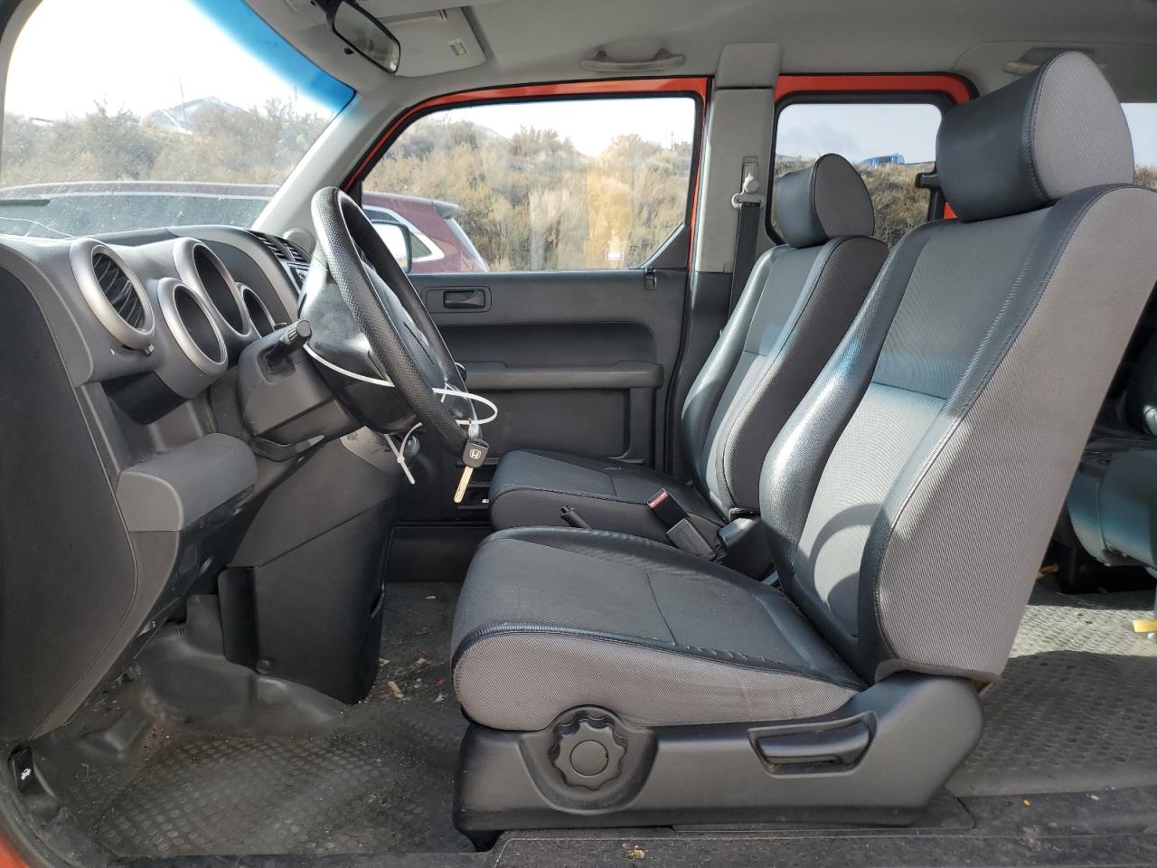 5J6YH273X4L032542 2004 Honda Element Lx