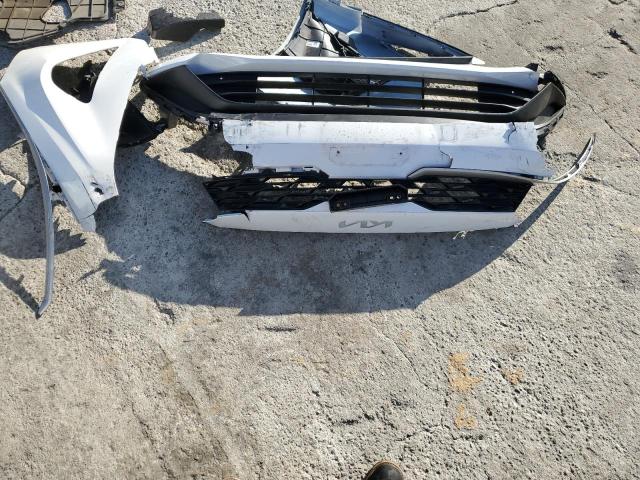 3KPF24AD7PE649681 Kia Forte LX 12