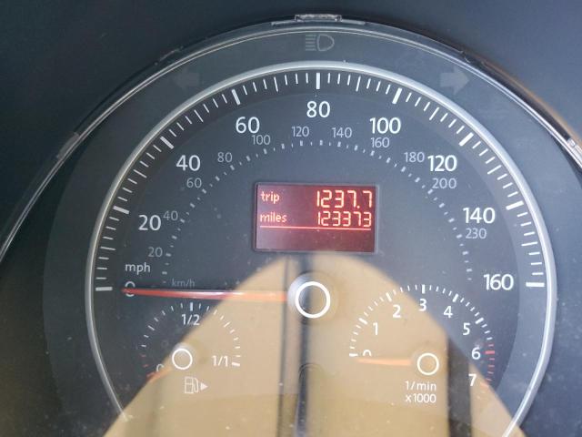 Image 9 of 2009 Volkswagen Beetle salvage vehicle - Lot #82166253 at Copart