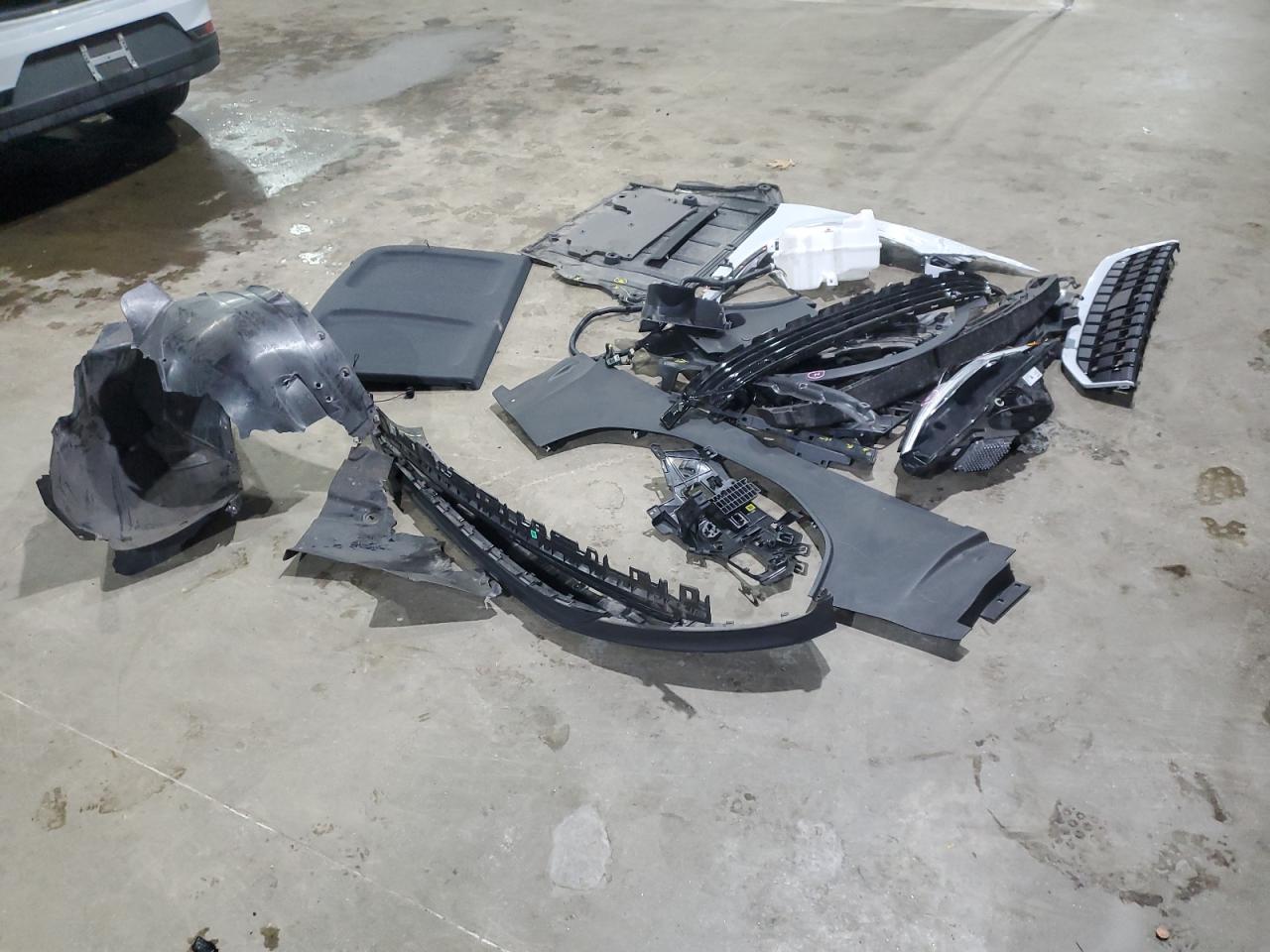 YSMEG3KA2PL115639 2023 Polestar 2