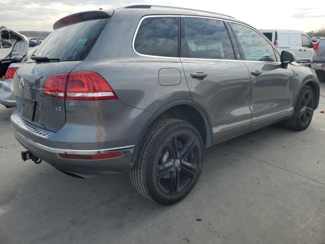 2017 VOLKSWAGEN TOUAREG WO WVGRF7BP8HD003849