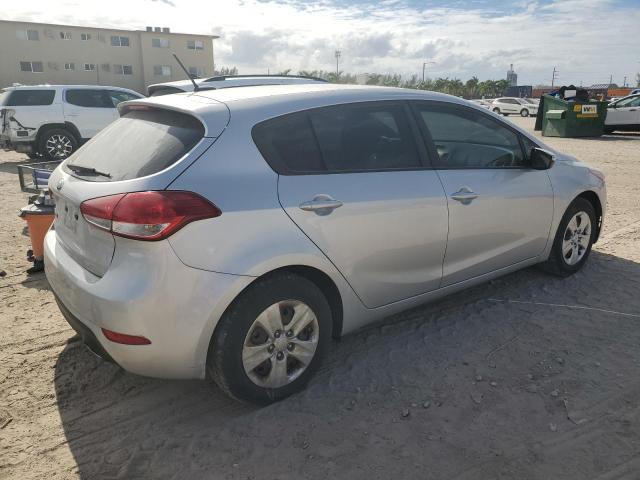 KNAFK5A82H5694921 | 2017 KIA FORTE LX