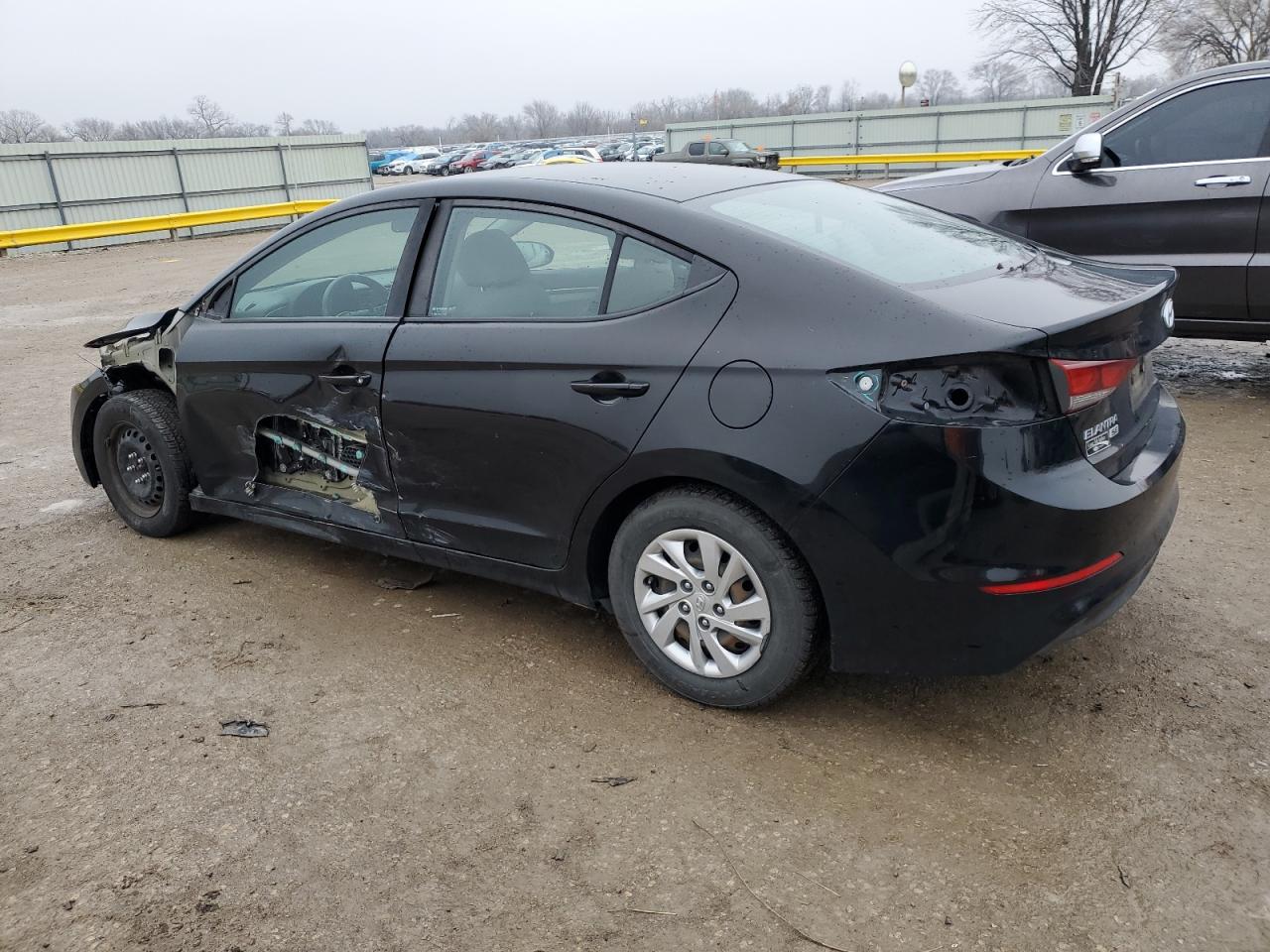 KMHD74LF5JU475590 2018 Hyundai Elantra Se