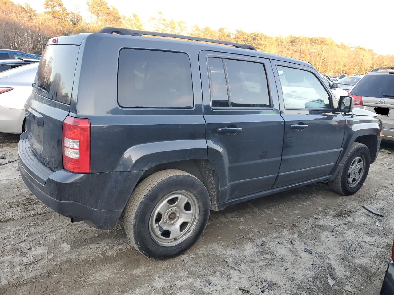 1C4NJRBB8ED688593 2014 Jeep Patriot Sport