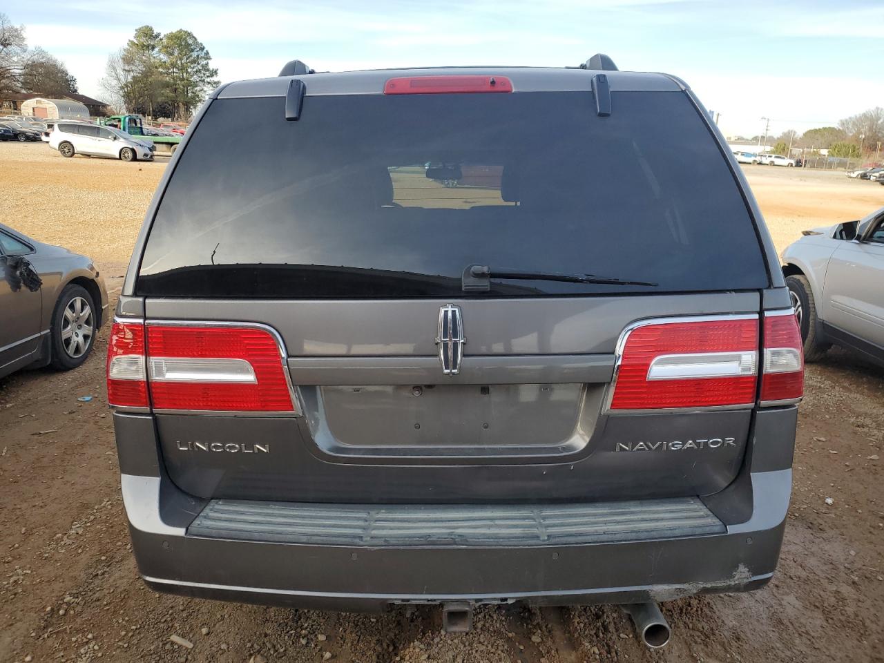 5LMJJ2H56BEJ09171 2011 Lincoln Navigator