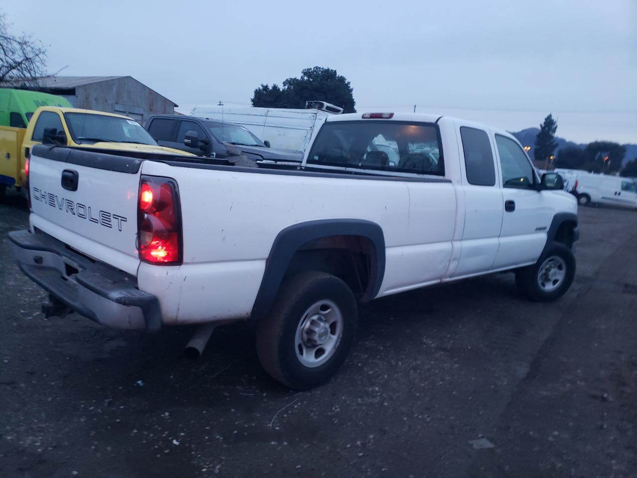 1GCHC29U05E118541 2005 Chevrolet Silverado C2500 Heavy Duty