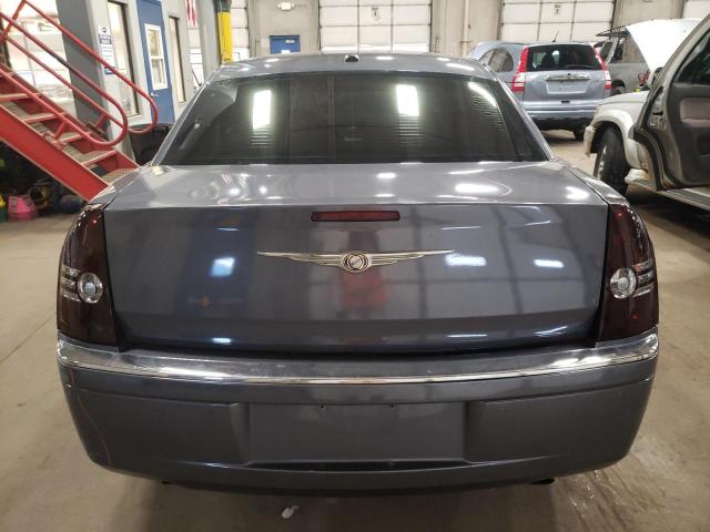 2010 Chrysler 300 - Image 6