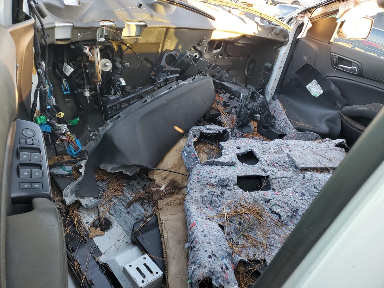 CHEVROLET SUBURBAN C1500 LT