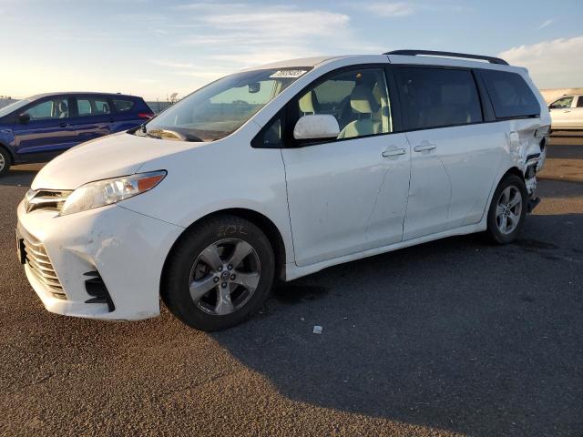 2019 Toyota Sienna LE