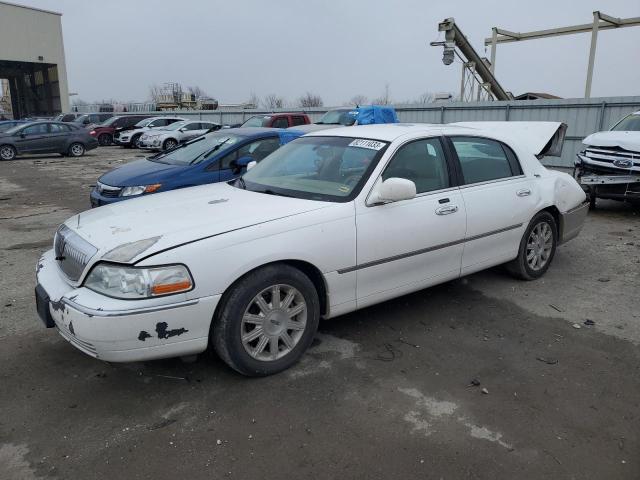 2010 Lincoln Town Car Signature Limited