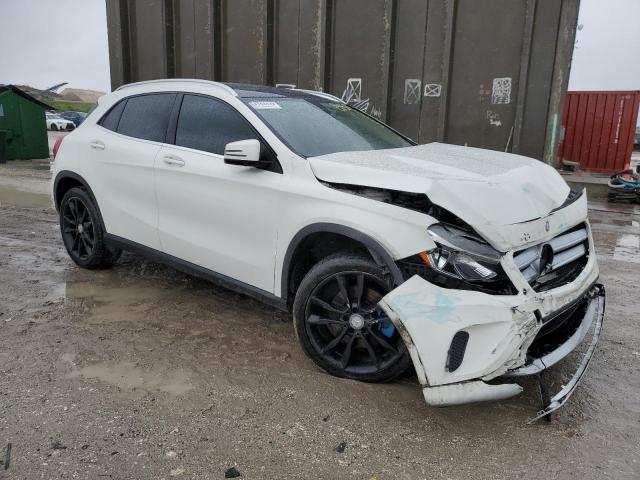 VIN WDCTG4EBXHJ334899 2017 Mercedes-Benz GLA-Class,... no.4