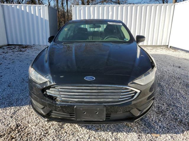  FORD FUSION 2018 Черный