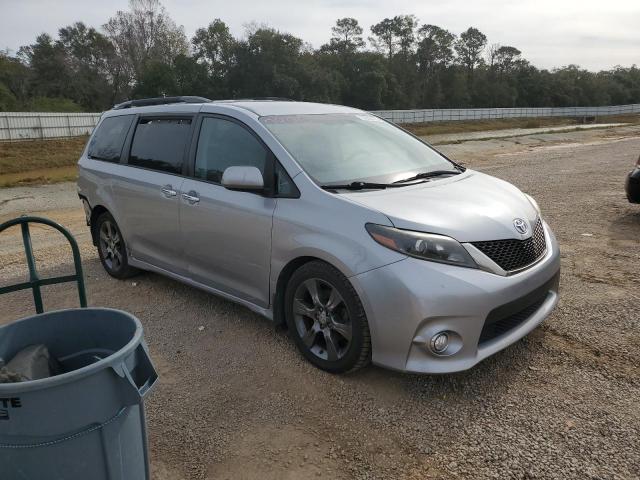 5TDXK3DCXGS707726 2016 TOYOTA SIENNA, photo no. 4