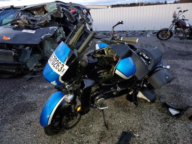 2022 SUZUKI VZR1800 JS1VY53A0N7100284