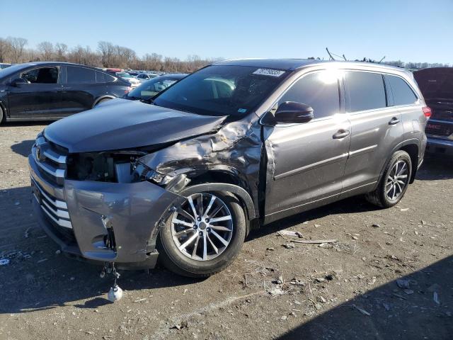 VIN 5TDJZRFH3KS928168 2019 Toyota Highlander, SE no.1