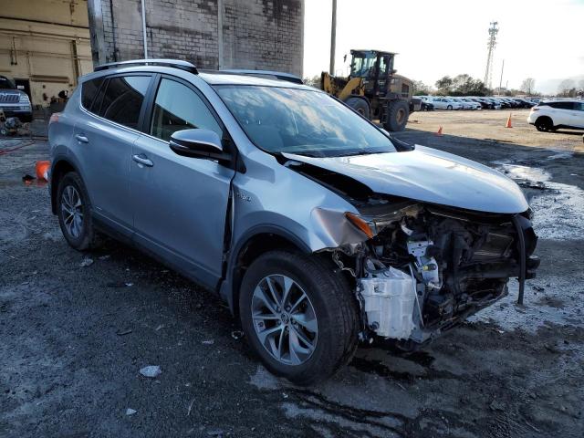Vin: jtmrjrev7hd151158, lot: 82397913, toyota rav4 le 20174