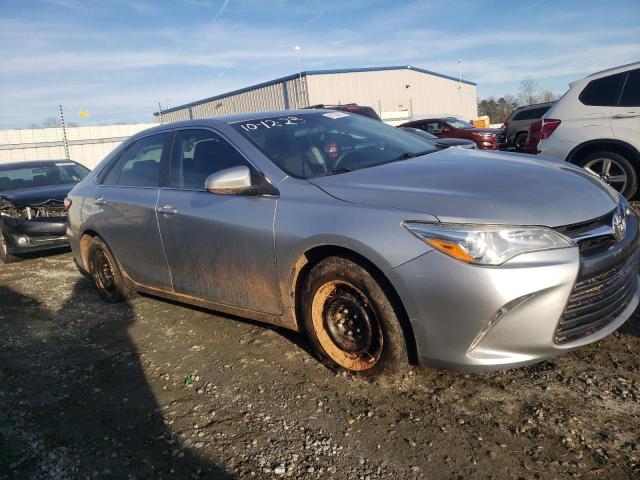 VIN 4T4BF1FK0FR468156 2015 Toyota Camry, LE no.4