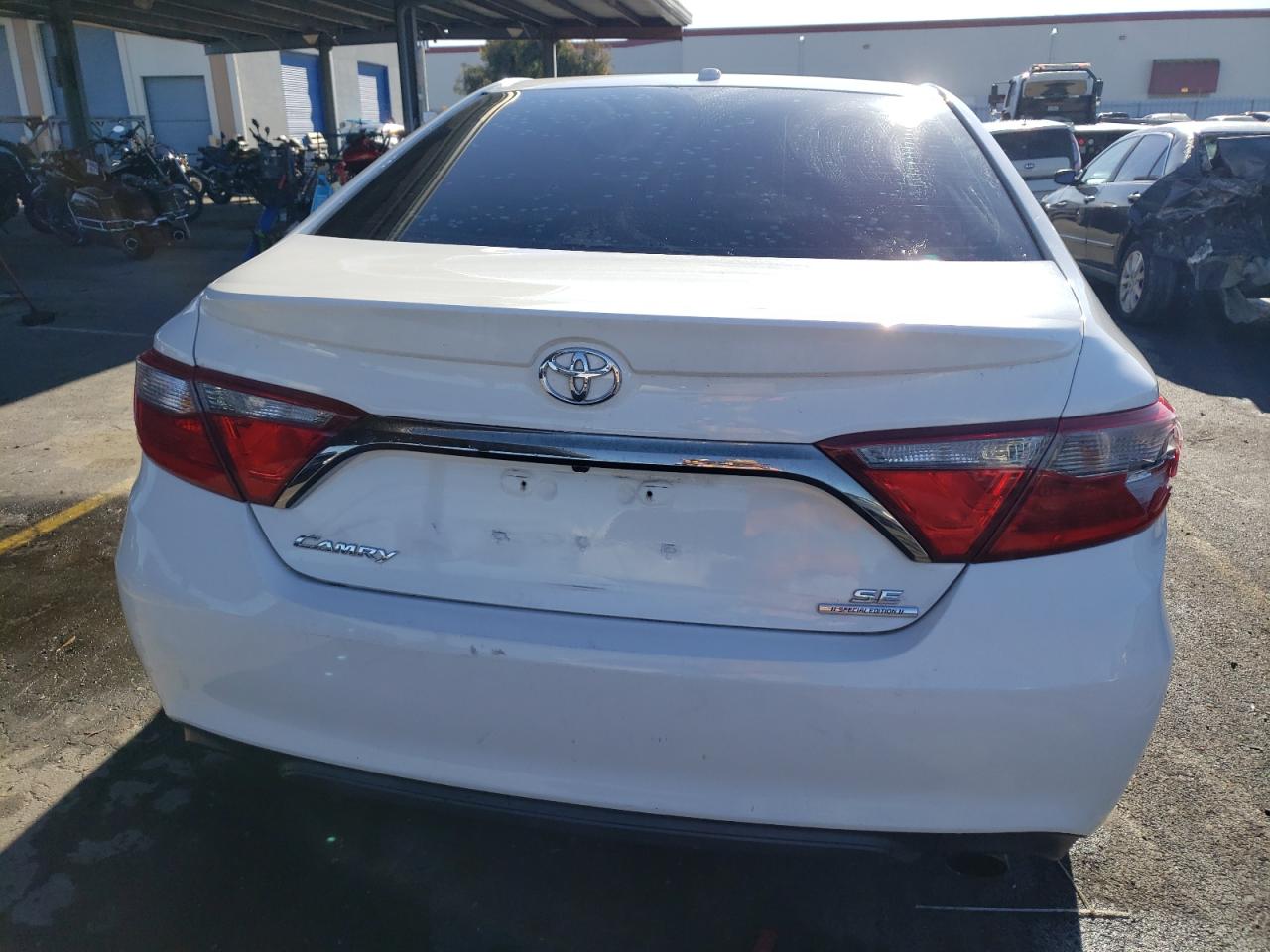 4T1BF1FK5GU180483 2016 Toyota Camry Le