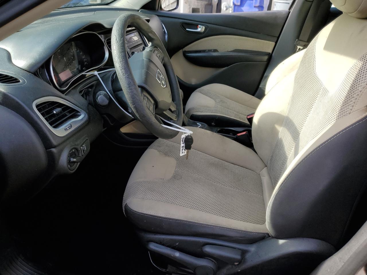 1C3CDFBBXFD281782 2015 Dodge Dart Sxt