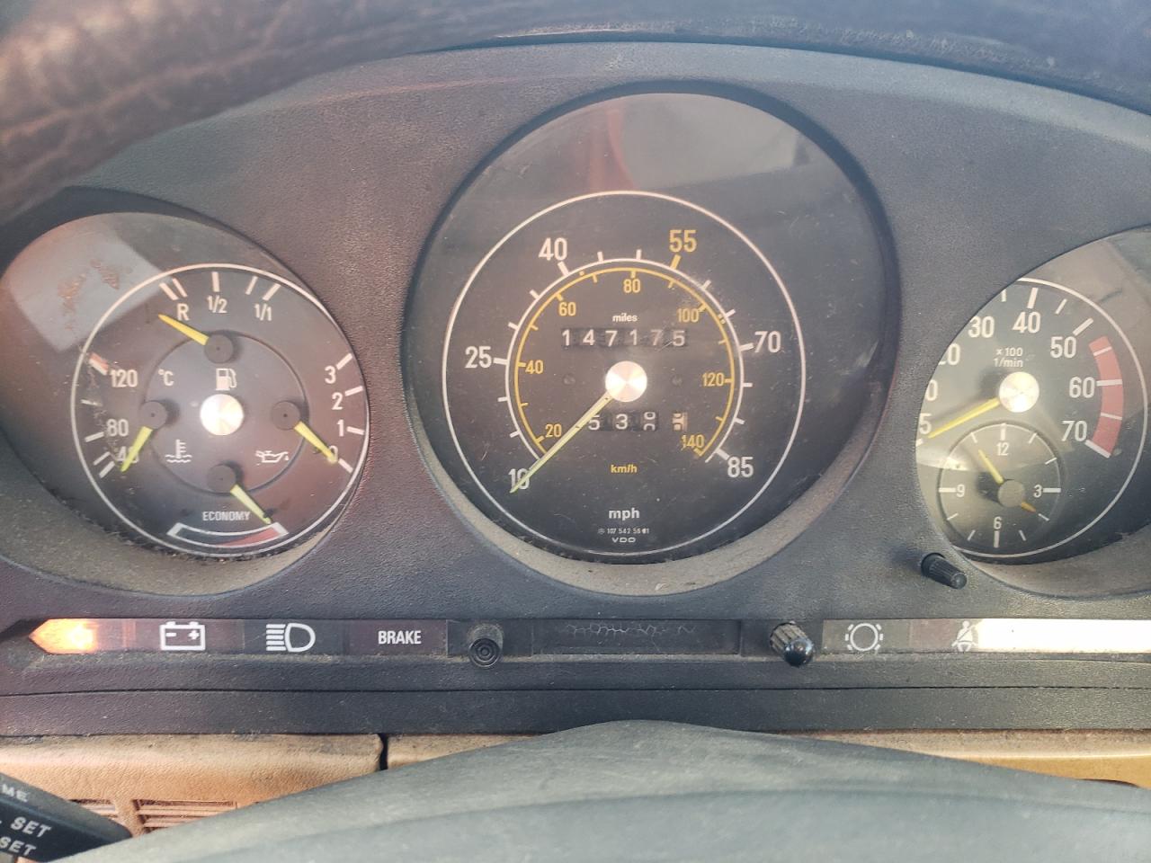 WDBBA45A3CB010186 1982 Mercedes-Benz 380 Sl