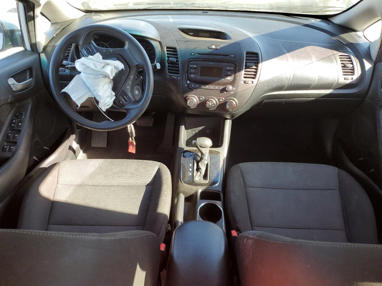 3KPFK4A74HE119664 2017 Kia Forte Lx