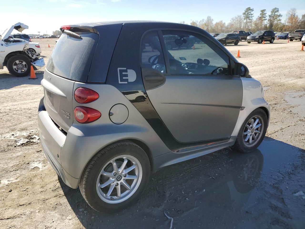 2016 Smart Fortwo vin: WMEEJ9AA2GK842238