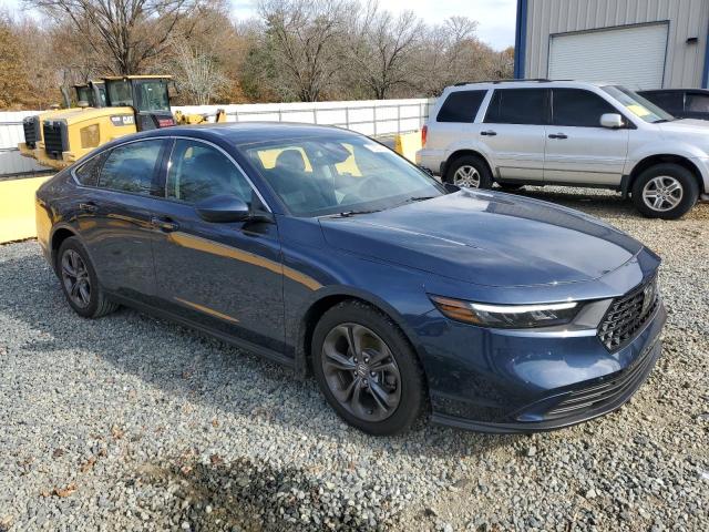 1HGCY1F36PA029036 Honda Accord EX 4