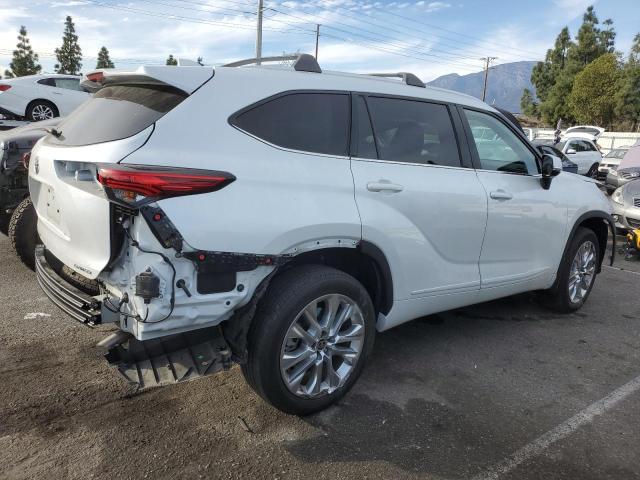 VIN 5TDYZRAHXNS546522 2022 Toyota Highlander, Limited no.3