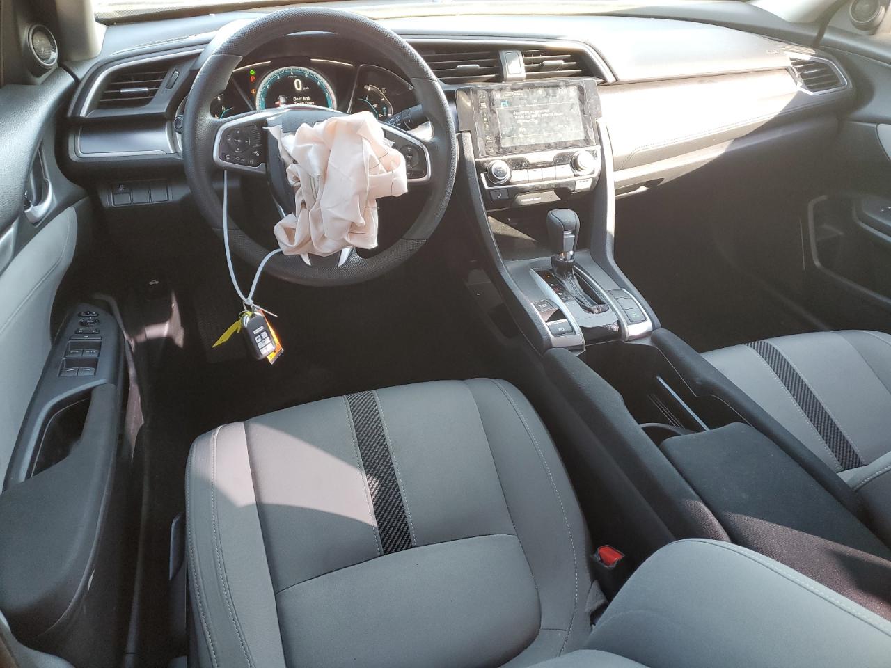 2017 Honda Civic Ex vin: 2HGFC1F39HH640404