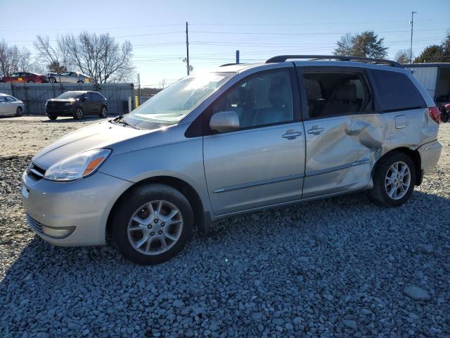 2004 Toyota Sienna XLE