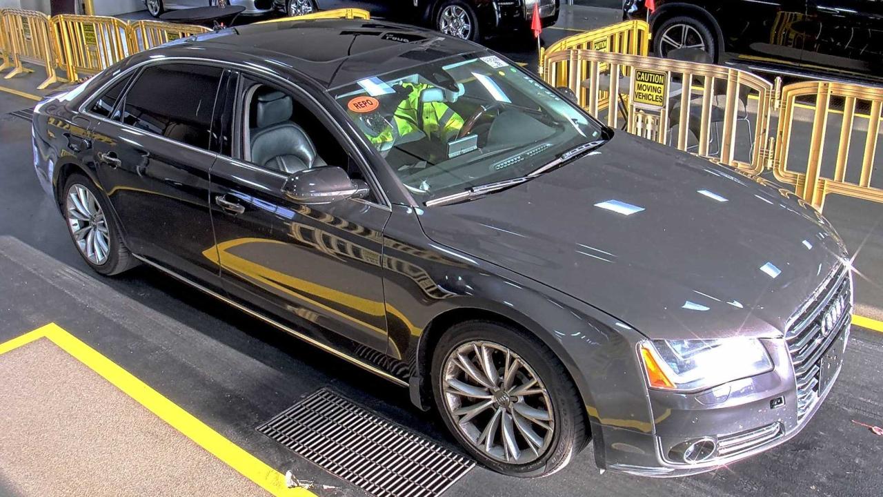 WAURVAFD9BN005337 2011 Audi A8 L Quattro