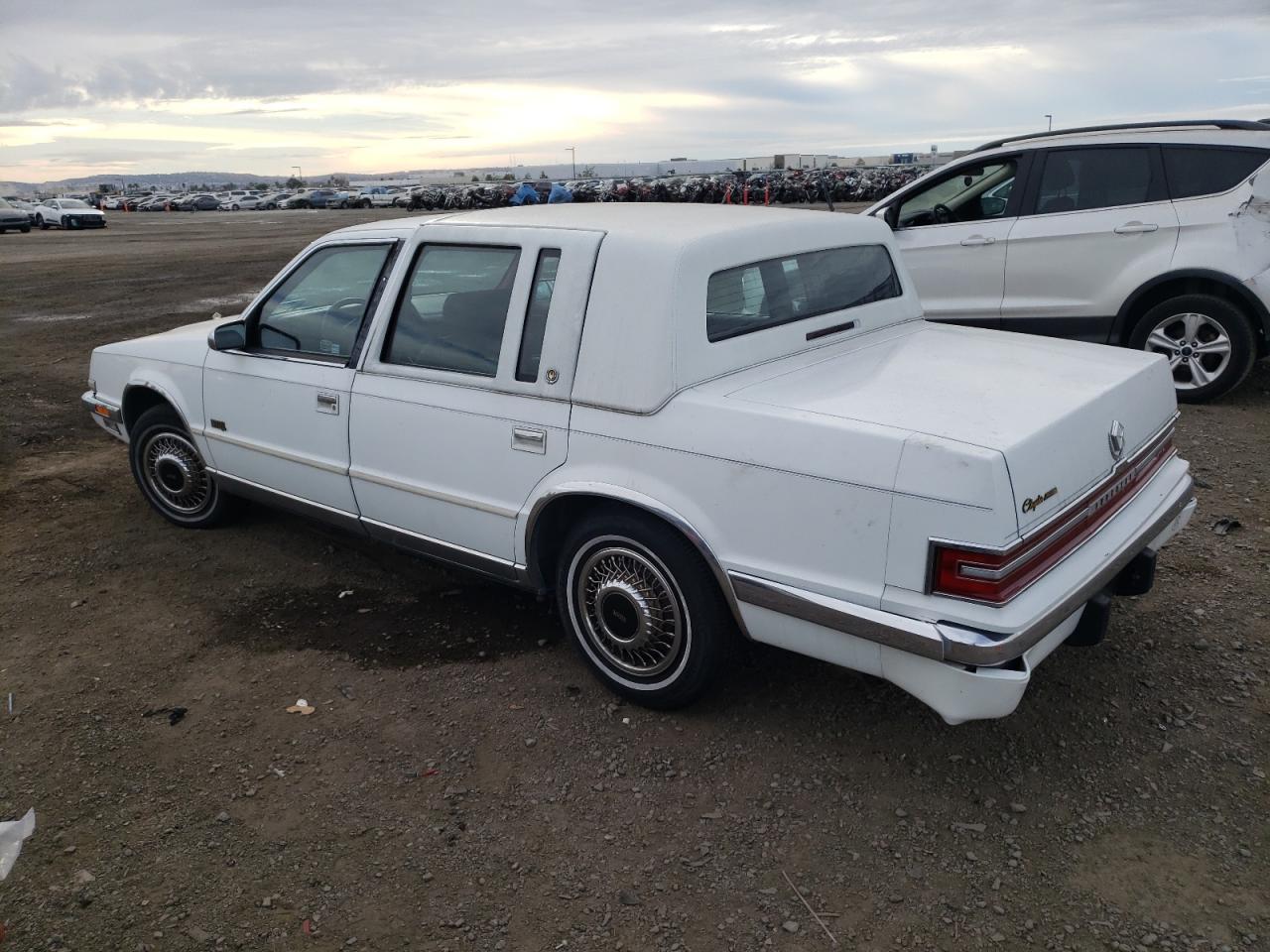 1C3XY56L2MD276513 1991 Chrysler Imperial