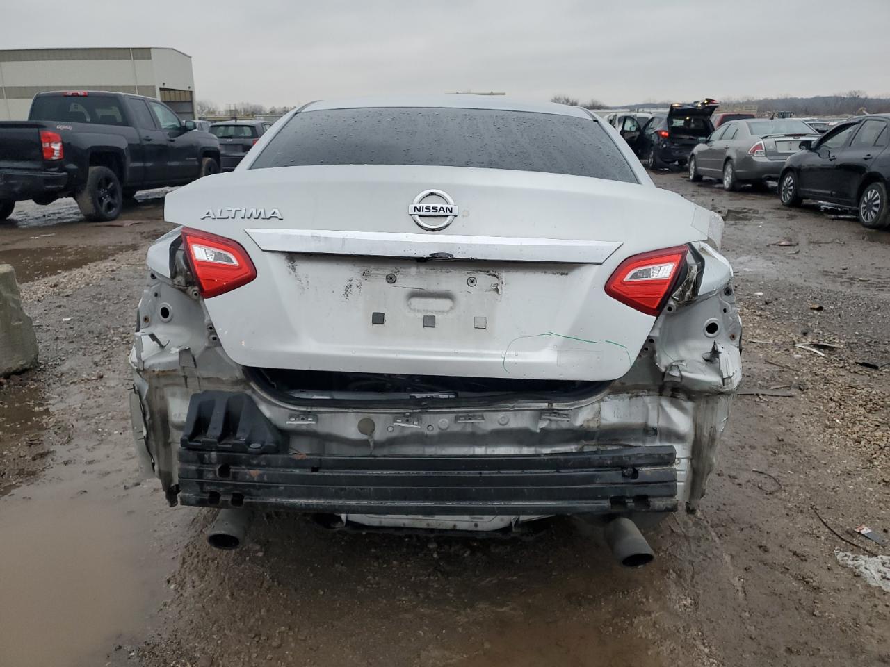 2017 Nissan Altima 2.5 vin: 1N4AL3AP3HN354768