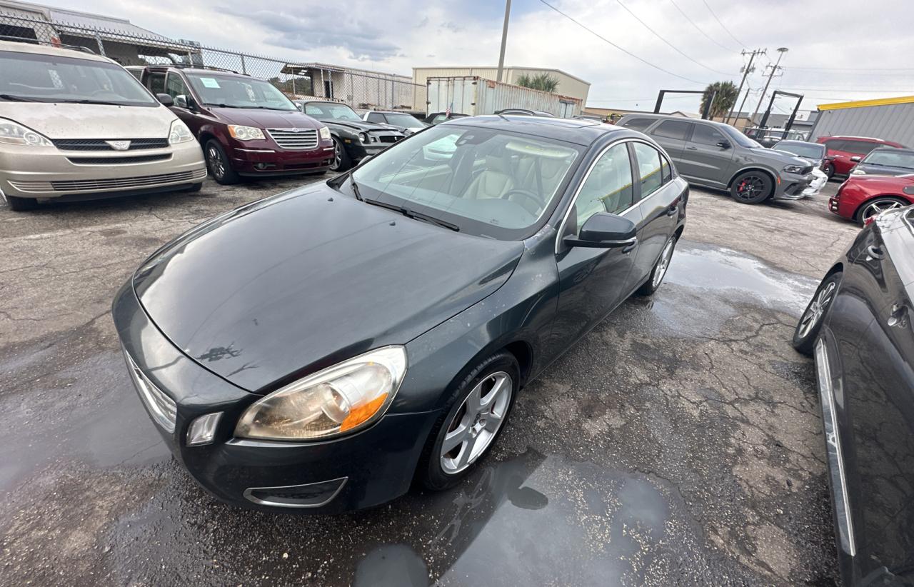 yv1622fs8c2130944 YV1622FS8C2130944 2012 Volvo S60 T5
