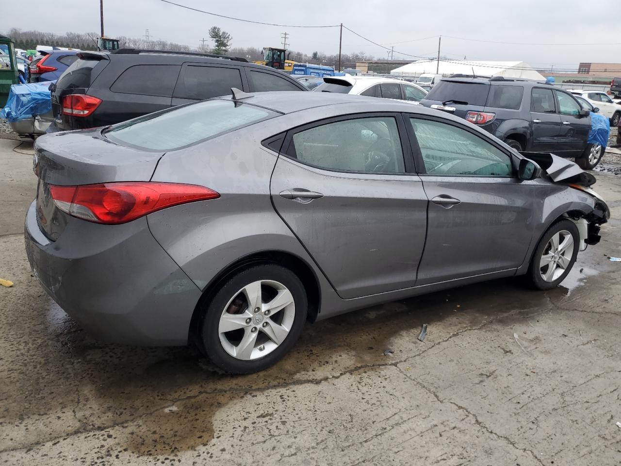 5NPDH4AE5BH058042 2011 Hyundai Elantra Gls