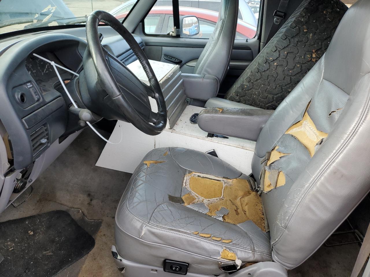 1fmeu15hxtla71123 1FMEU15HXTLA71123 1996 Ford Bronco U100