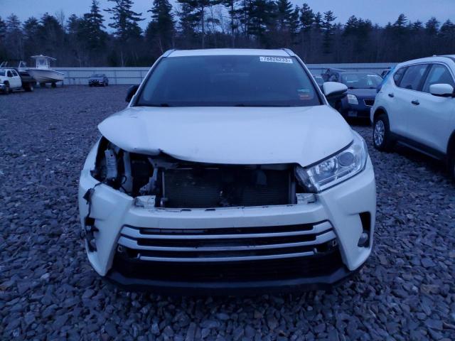 VIN 5TDJZRFHXKS586265 2019 Toyota Highlander, SE no.5