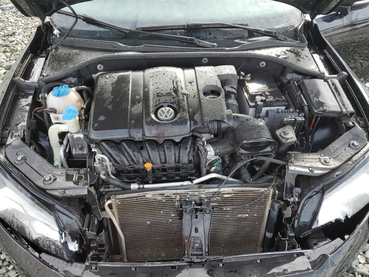 1VWBP7A33DC034957 2013 Volkswagen Passat Se